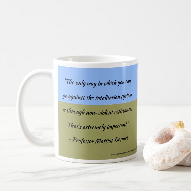 Prof Desmet Field Citation Mug par RoseWrites (Avec donut)