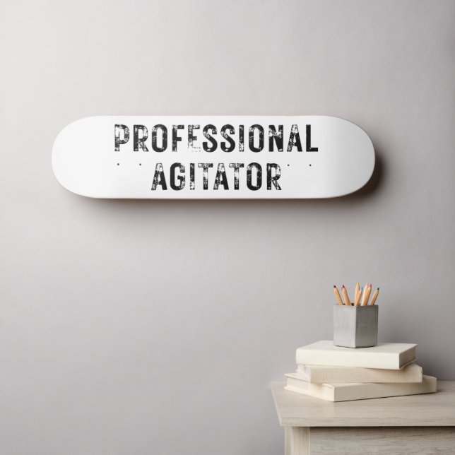 PROFESSIONAL AGITATOR  SKATEBOARD (Wandkunst (Horz))