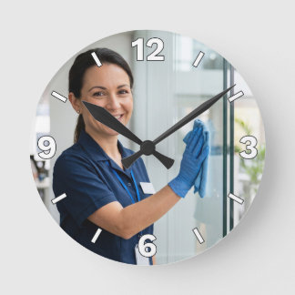 Professional Cleaning Service Window Decor Runde Wanduhr
