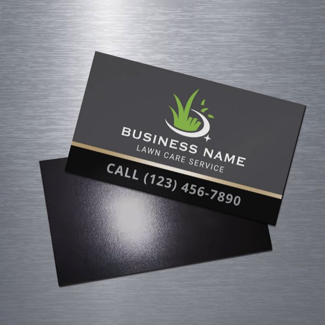 Professional Lawn Care Logo Landscaping Service Magnetische Visitenkarte (Von Creator hochgeladen)