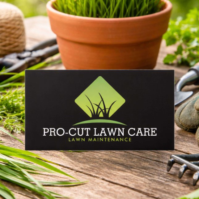 Professional Lawn Maintenance Grass Logo Black Visitenkarte (Von Creator hochgeladen)