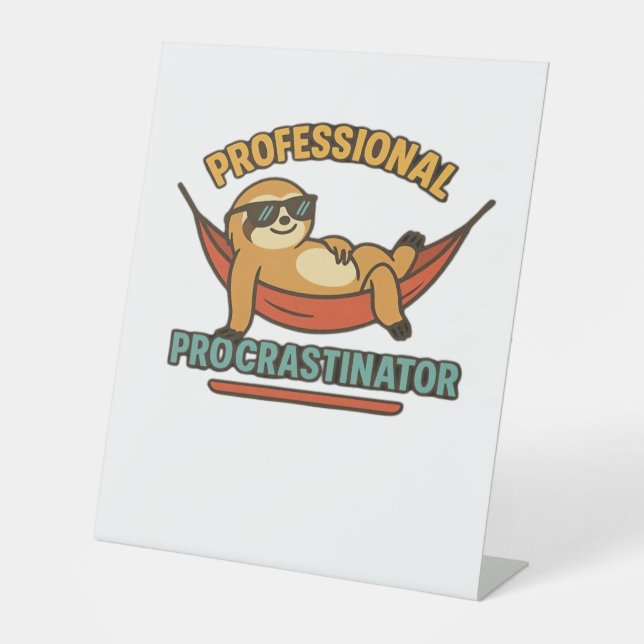 Professional Procrastinator Sloth Retro T-Shirt Cl Sockelschild (Vorderseite)