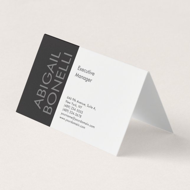 Professioneller minimalistischer moderner Plain Visitenkarten (Vorderseite)