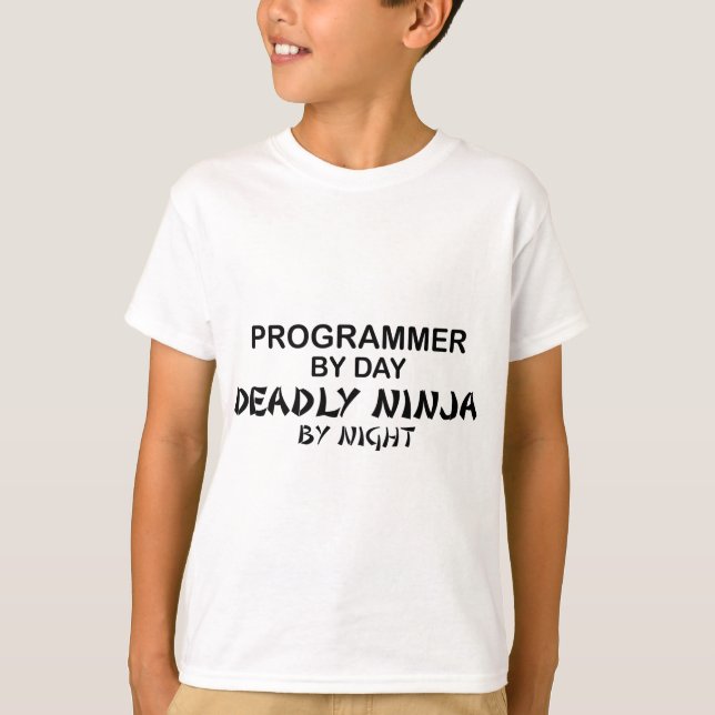 Programmer Deadly Ninja by Night T-Shirt (Vorderseite)