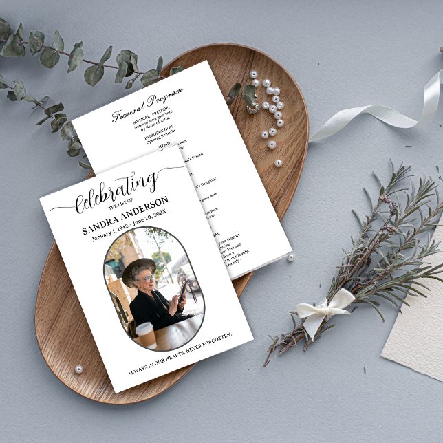Programmes de célébration de la vie – À jamais dan (Celebration of Life Programs – Forever In Our Hearts Template)