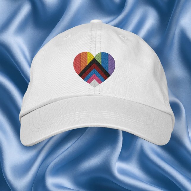 Progress Pride Heart Bestickte Baseballkappe (Progress Pride Heart Embroidered Baseball Cap by Ricaso. LGBTQ love heart embroidery)