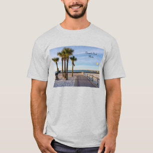 Promenade pavée vers la plage de Pensacola T-shirt
