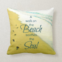 Promenade sur le coussin de plage