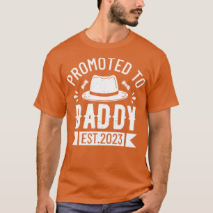 Promoted To Daddy Est 2023 First Time Fathers Day T-Shirt