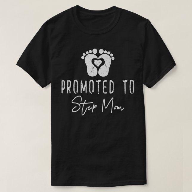 Promoted to step mom 2022 Soon To Be Pregnancy Ann T-Shirt (Design vorne)
