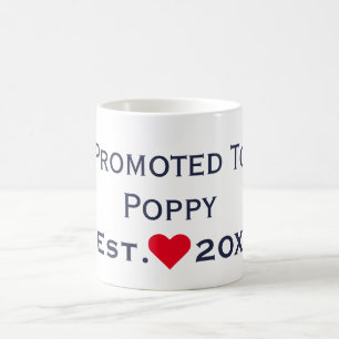 Promu À La Marine Du Pavot Et À La Mug Rouge