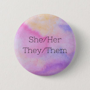 Pronomen-Button „She/her“ oder „they/them“ Button