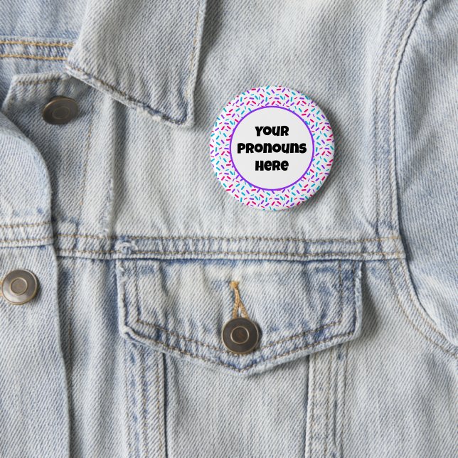 PRONOUNS: Regenbogensprinkles Androgyne-Pride-Flag Button (Beispiel)