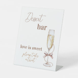 Prosecco und Perlen Brautparty Dessert Bar Sockelschild