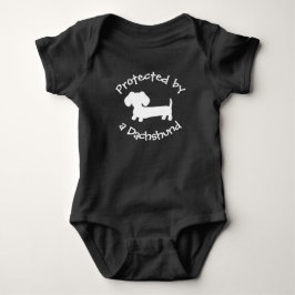 Protected by a Dachshund - Baby Wiener Dog Lover B Baby Strampler