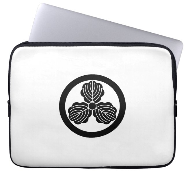 PROTECTION POUR ORDINATEUR PORTABLE 丸 に 三 つ 柏 (Devant)