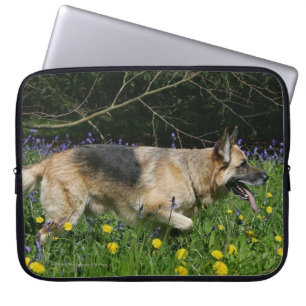 Protection Pour Ordinateur Portable Berger allemand en fleurs jaunes