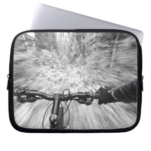 Protection Pour Ordinateur Portable Descendre une section lisse de singletrack 2