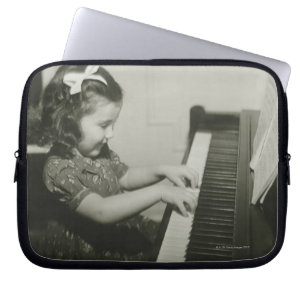 Protection Pour Ordinateur Portable Fille jouant le piano