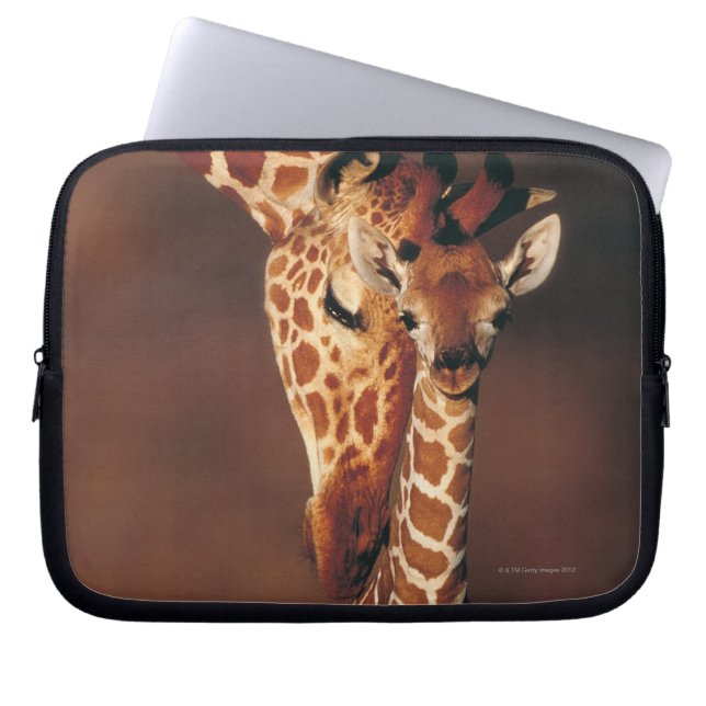 Protection Pour Ordinateur Portable Giraffe adulte avec veau (Giraffa camelopardalis) (Devant)