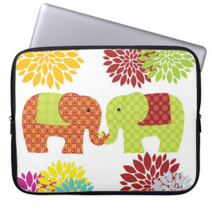 Protection Pour Ordinateur Portable Jolis éléphants dans l'amour tenant des fleurs de