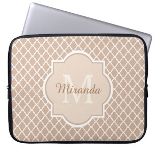 Protection Pour Ordinateur Portable Monoggramme de Quatrefoil Preppy Tan avec nom