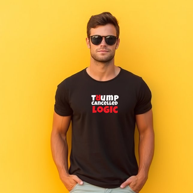 Protestmotto von Trump-Studenten rot elegant T-Shirt (Von Creator hochgeladen)