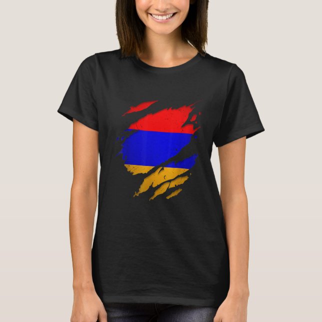 Proud Armenian   Torn Ripped Armenia Flag T-Shirt (Vorderseite)