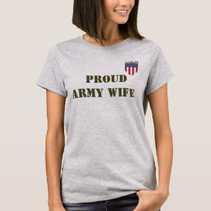 PROUD ARMY EHEFRAU T-Shirt