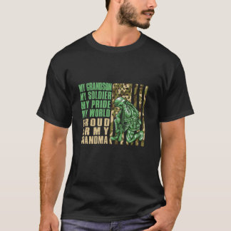 Proud Army Oma Soldier Grandson USA Pa T-Shirt