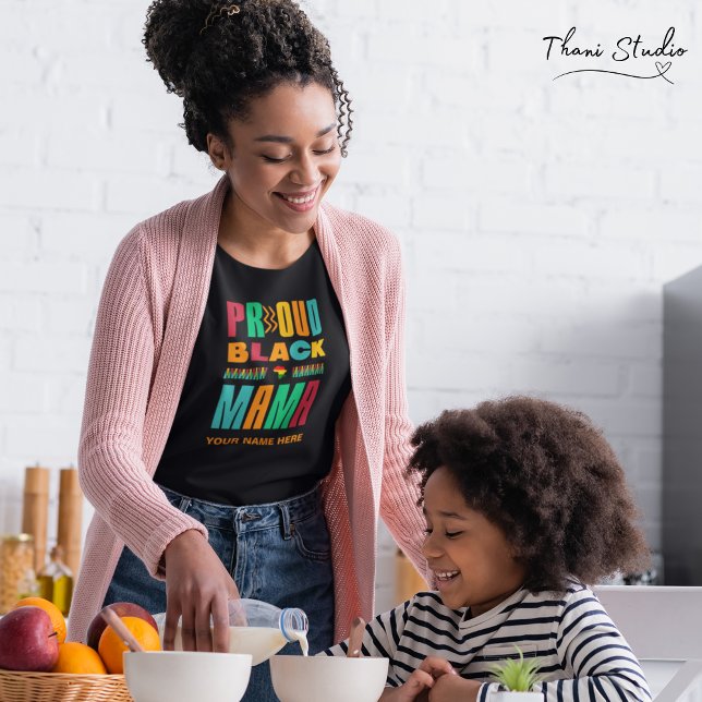 Proud Black Mama Black History Month Family T-Shirt (Von Creator hochgeladen)