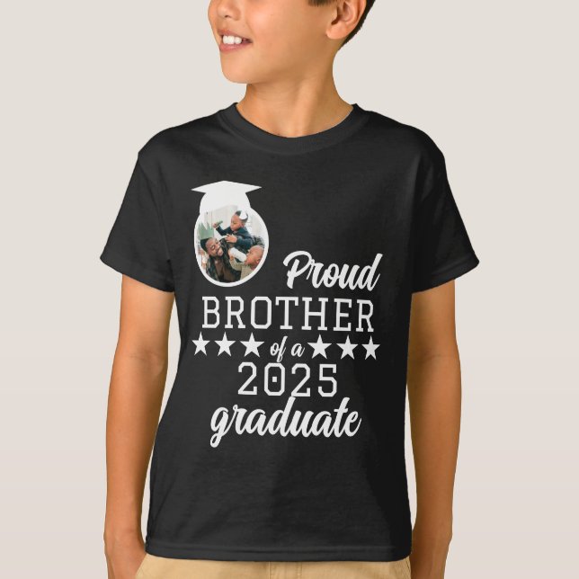 Proud Brother of a Graduate Family Abschluss 2025 T-Shirt (Vorderseite)