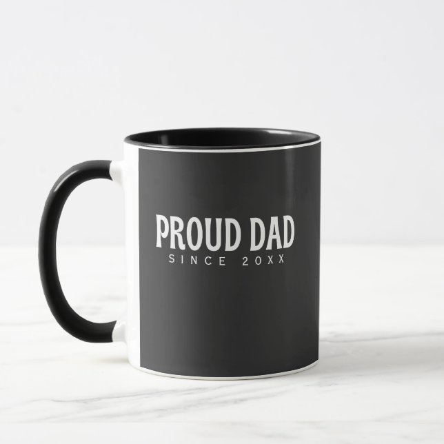 Proud Dad Since 20XX Modern Minimalist Tasse (Links)
