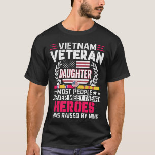 Proud Daughter US Army Vietnam Veteran USA Flag T-Shirt