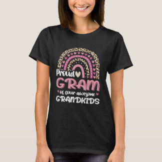 Proud Gram von vier Großkindern Leopard Rainbow Gr T-Shirt