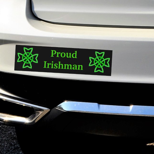 Proud Irishman Green Celtic Knots Autoaufkleber (Bright green Irish Celtic knots on black Proud Irishman bumper sticker for your car.)