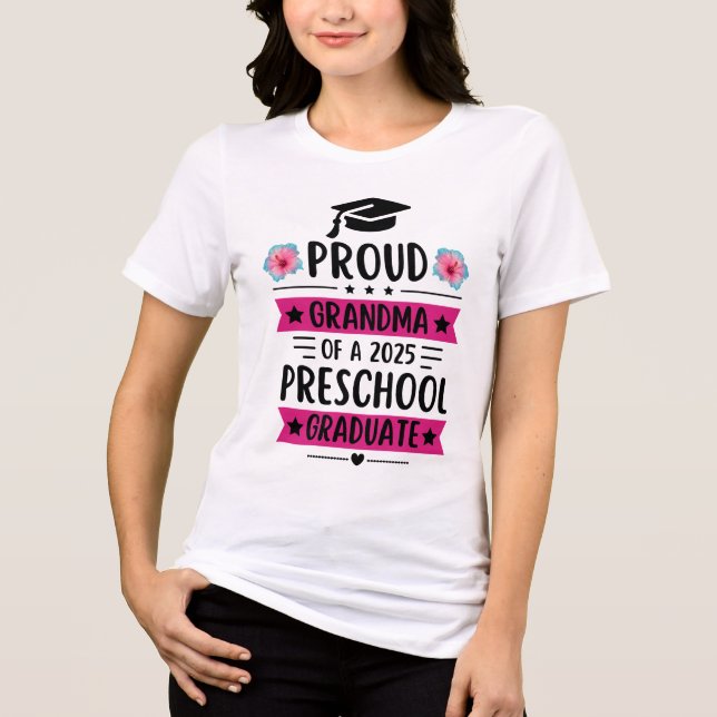 Proud Oma Class of 2025 Preschool Graduate Tri-Blend Shirt (Vorderseite)