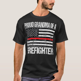 Proud Oma eines Feuerwehrmanns T-Shirt