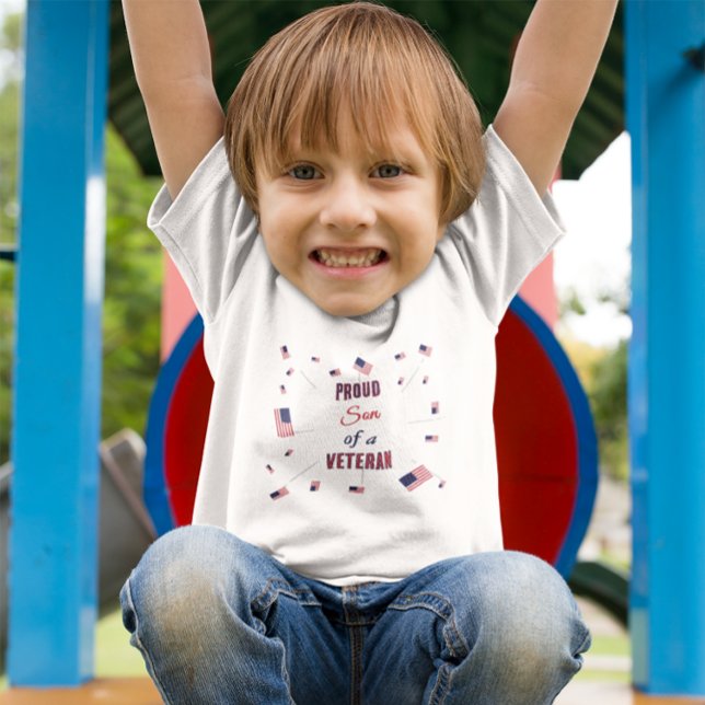 Proud Son of a Veteran | Patriotic Flag  Baby T-shirt (Von Creator hochgeladen)