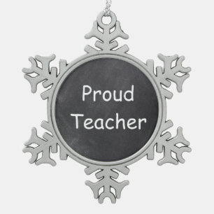 Proud Teacher Chalkboard Design Geschenk Idee Schneeflocken Zinn-Ornament