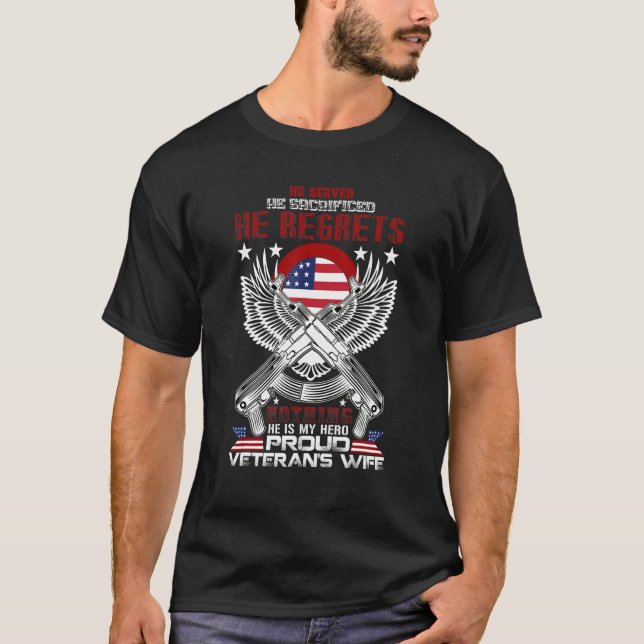 Proud Veterans Ehefrau US-Flagge Vintag T-Shirt (Vorderseite)
