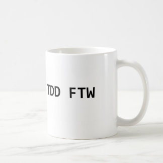 Prüfen Sie gefahrene Entwicklung auf den Gewinn Kaffeetasse