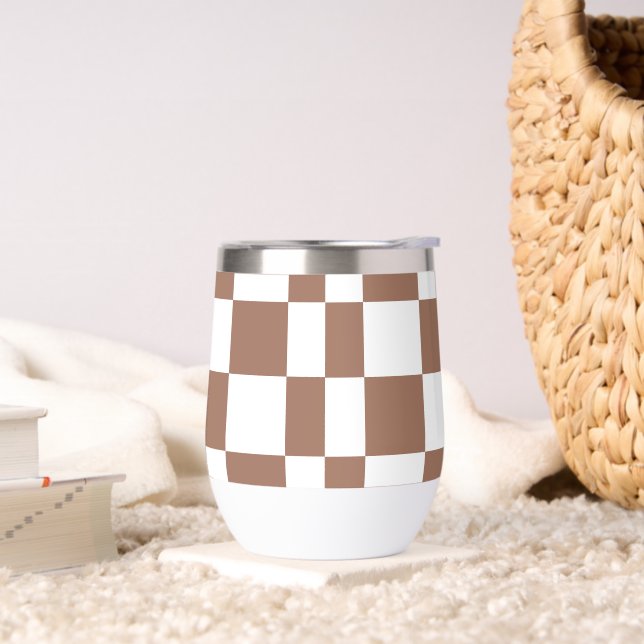 Prüfmuster in Weiß und Mocha Mousse (Wohnzimmer)