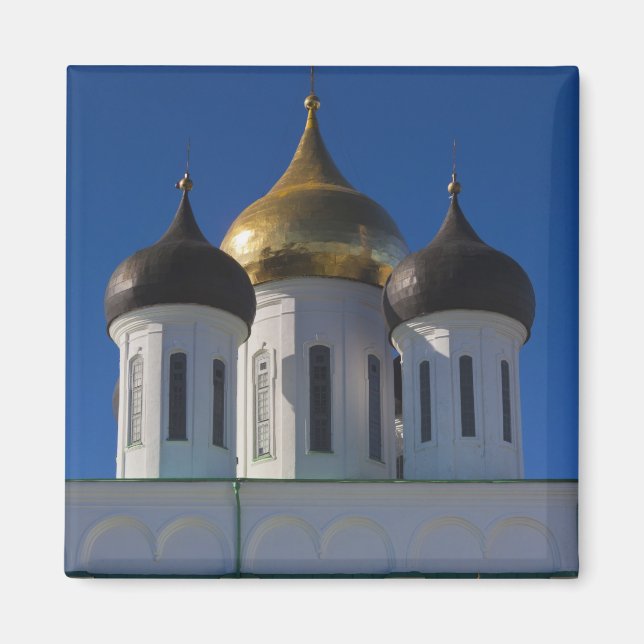 Pskov Kreml und Dreifaltigkeitskirche Magnet (Vorne)