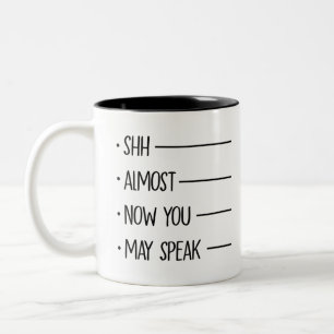 PSST, Fast geschafft, Jetzt dürft ihr sprechen Zweifarbige Tasse