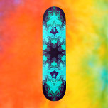 Psychedelic Mandala Blume Blau und Lila Skateboard<br><div class="desc">Dieses psychedelische Kaleidoskop-Blume-Design ist blau und lila. Lebhafte trippige Visuals für den modernen Hippie oder für jeden,  der Lieben in funky Farben hat!</div>