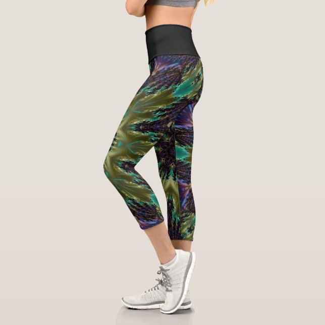 Psychedelic Mandala Retro Hippie Trippy Boho Chic Capri Leggings (Links)