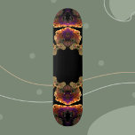 Psychedelisch Hippie Black Gold und Lila Skateboard<br><div class="desc">Dieses psychedelische Kaleidoskop-Design zeichnet sich durch Schwarz,  Gold und lila aus. Lebhafte trippige Visuals für den modernen Hippie oder für jeden,  der helle Farben Liebe!</div>