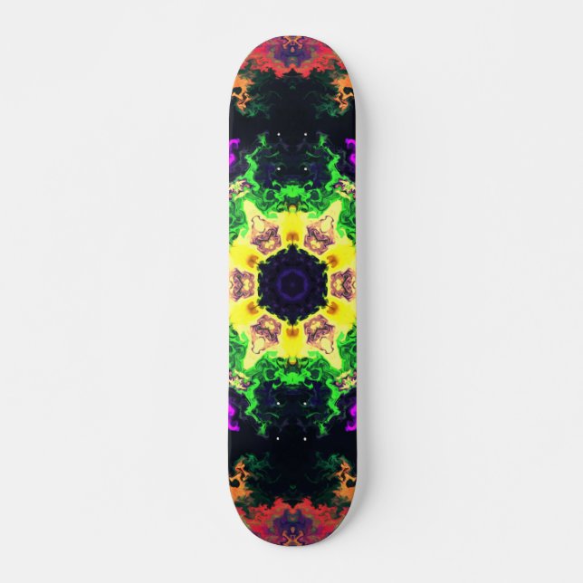 Psychedelische Mandala Blume Grün Lila und Gelb Skateboard (Vorne)