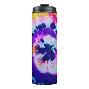 Psychedelische Spirale. Mehrfarbige Stoff-Tie-Dye. Thermosbecher